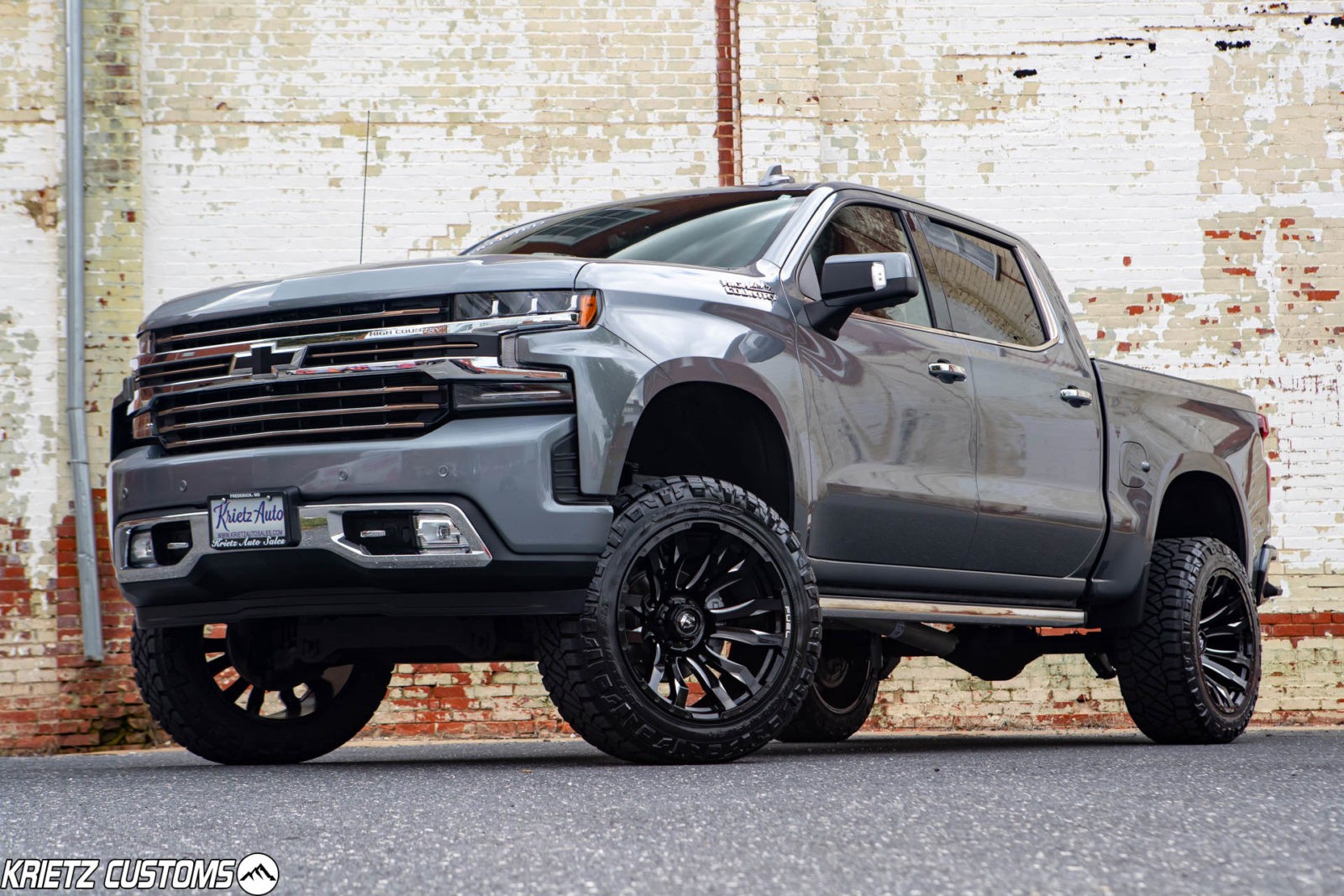 Lifted 2019 Chevy Silverado 1500 with 4 Inch Rough Country Lift Kit and ...