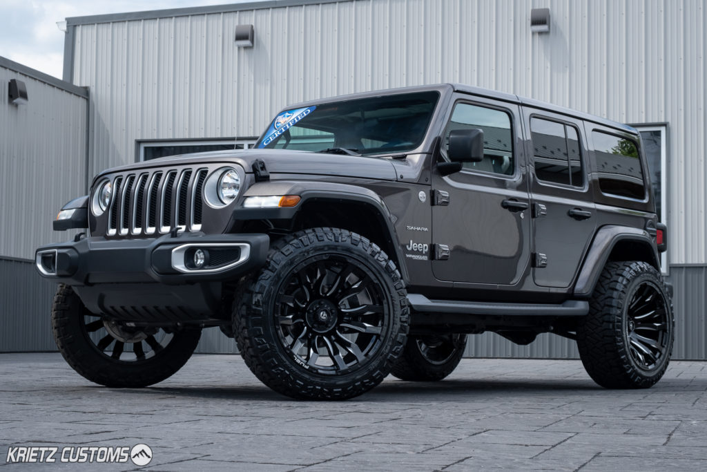 Lifted 2018 Jeep Wrangler With 22×12 Fuel Blitz Wheels And 2 5 Inch Rough Country Suspension