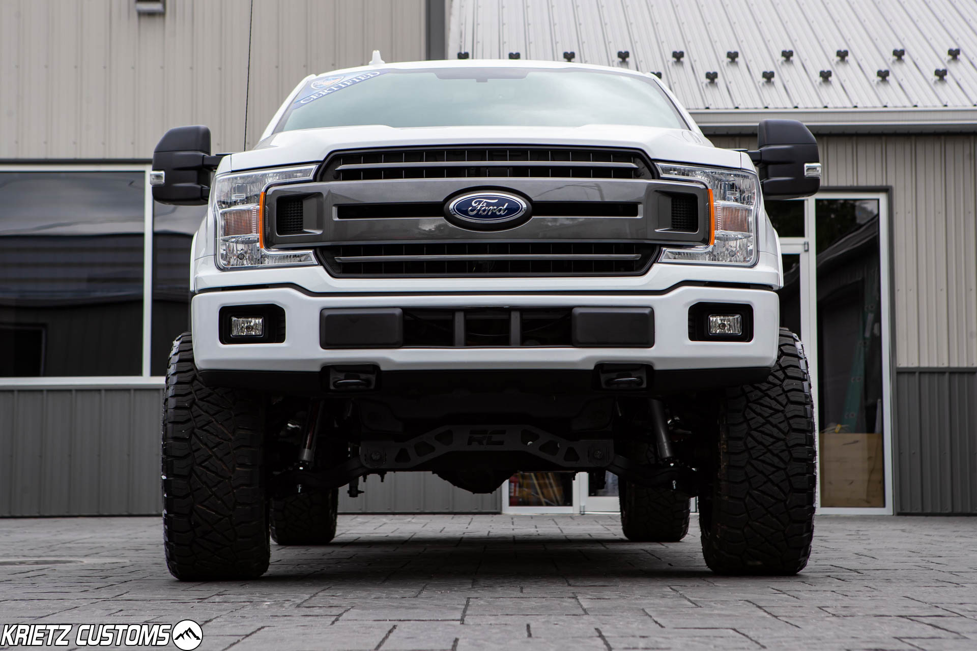 Lifted 2018 Ford F-150 XLT with 6 Inch Rough Country Suspension 