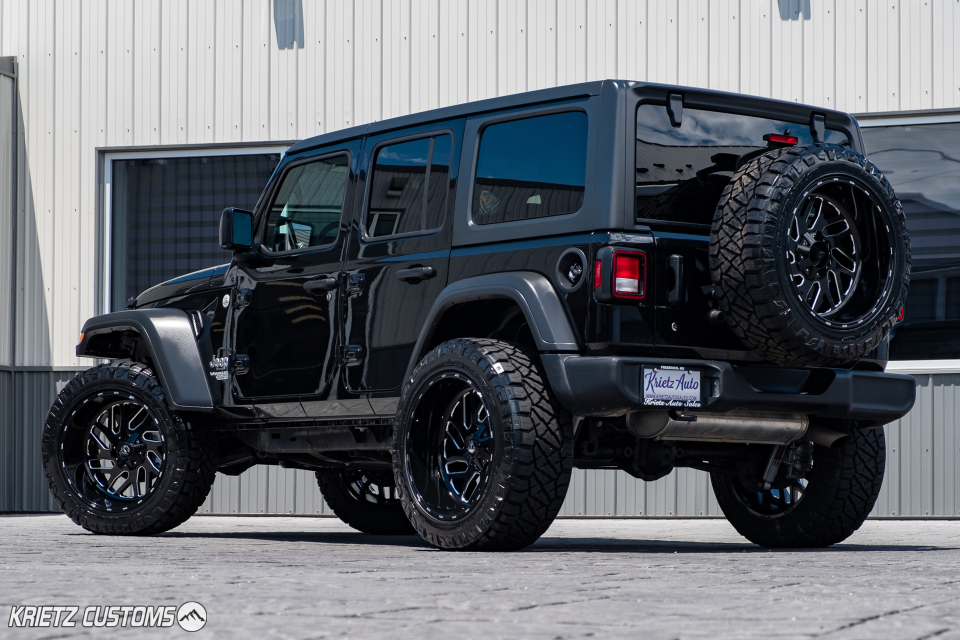 Lifted 2020 Jeep Wrangler with 22×12 Fuel Triton Wheels