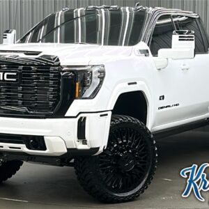 Lifted 2025 GMC Sierra 3500HD Denali Ultimate Long Bed w/ COLORMATCH & Sunroof