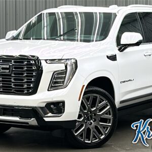 2025 GMC Yukon Denali Ultimate w/ Sunroof