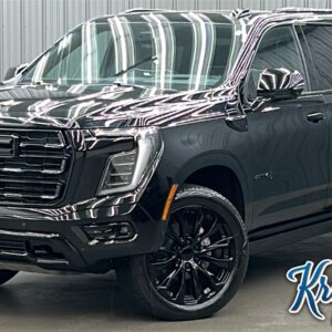 2025 GMC Yukon AT4 Ultimate w/ COLORMATCH & Sunroof
