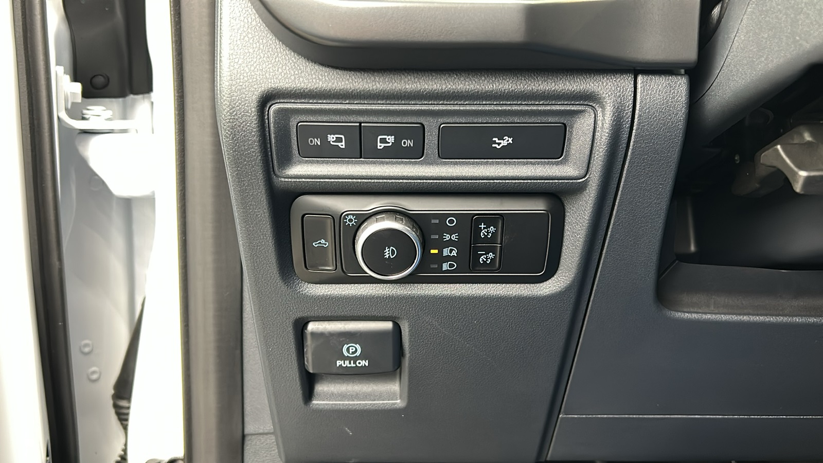 2024 Ford F-150 XLT photo 28