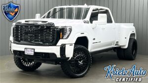 Lifted 2025 GMC Sierra 3500HD Denali Ultimate Long Bed w/ COLORMATCH & Sunroof