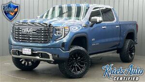 Lifted 2025 GMC Sierra 1500 Denali Ultimate Short Bed w/ Sunroof