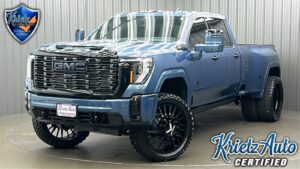Lifted 2025 GMC Sierra 3500HD Denali Ultimate Long Bed w/ COLORMATCH & Sunroof
