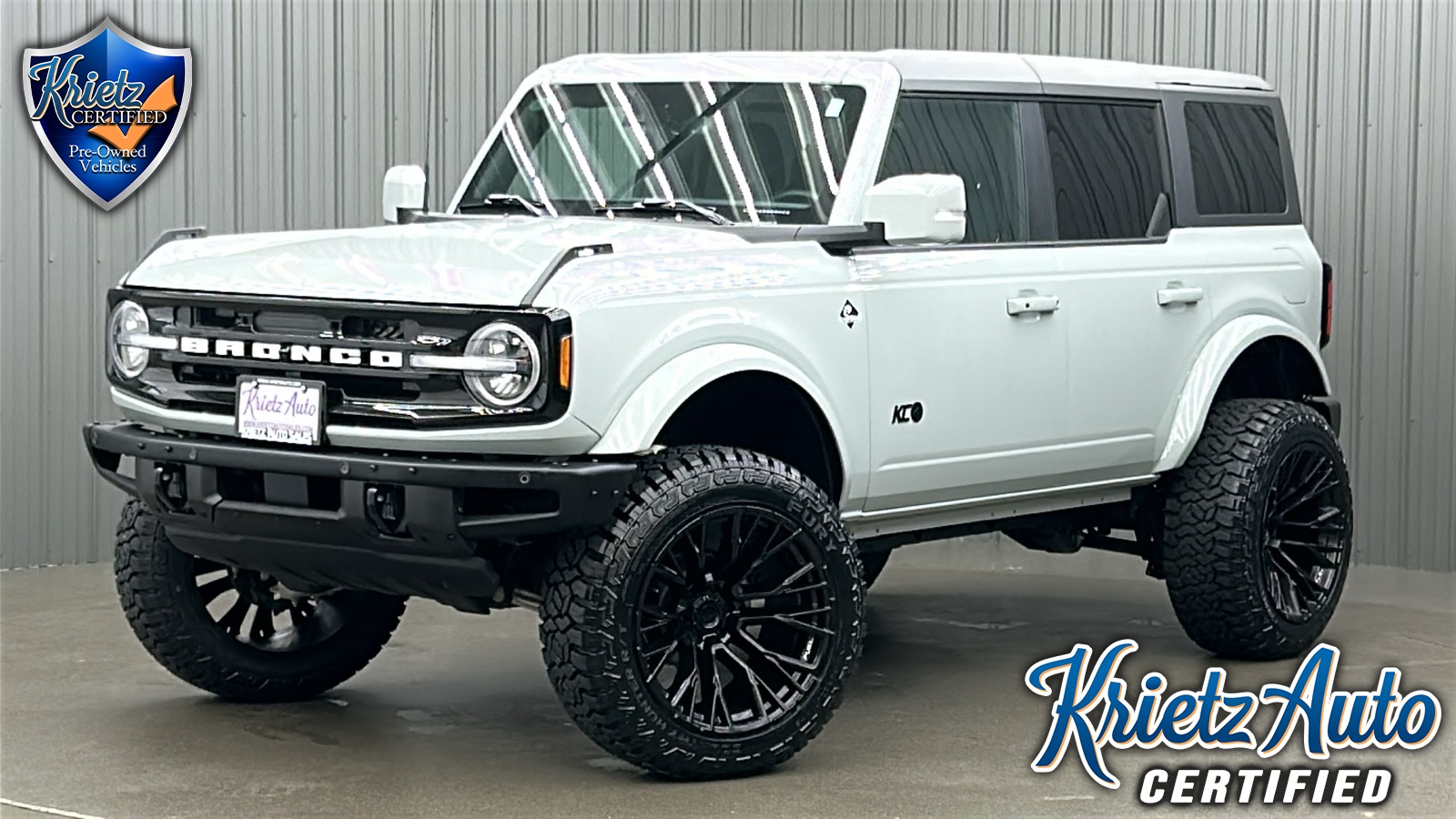 Lifted 2024 Ford Bronco Outer Banks w/ 314A Lux & Hard Top