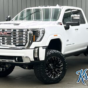 Lifted 2024 GMC Sierra 3500HD Denali Reserve Short Bed w/ Tech & Sunroof