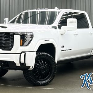 Lifted 2025 GMC Sierra 3500HD Denali Ultimate Long Bed w/ COLORMATCH & Sunroof