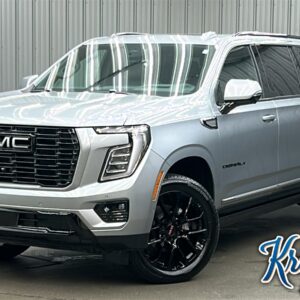 2025 GMC Yukon XL Denali w/ COLORMATCH, Power Steps & Sunroof