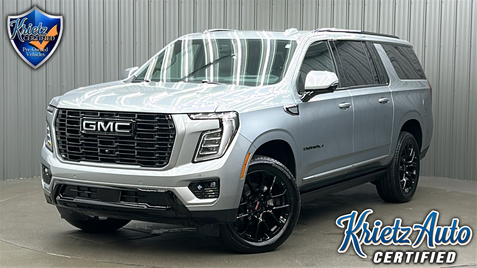 2025 GMC Yukon XL Denali w/ COLORMATCH, Power Steps & Sunroof