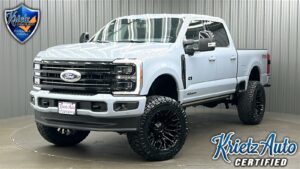 Lifted 2025 Ford F-250SD Platinum Short Bed FX4 w/ 703A & Moonroof