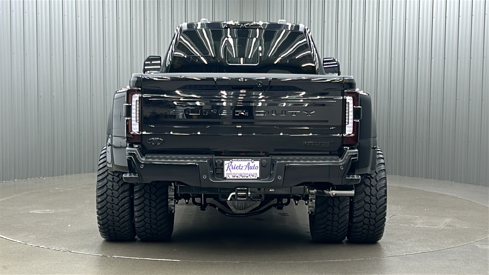 2025 Ford F-450 photo 4