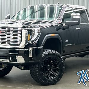 Lifted 2024 GMC Sierra 2500HD Denali Reserve Short Bed w/ Tech & Sunroof