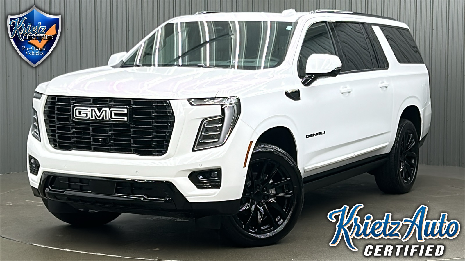 2025 GMC Yukon XL Denali w/ COLORMATCH & Power Steps & Sunroof