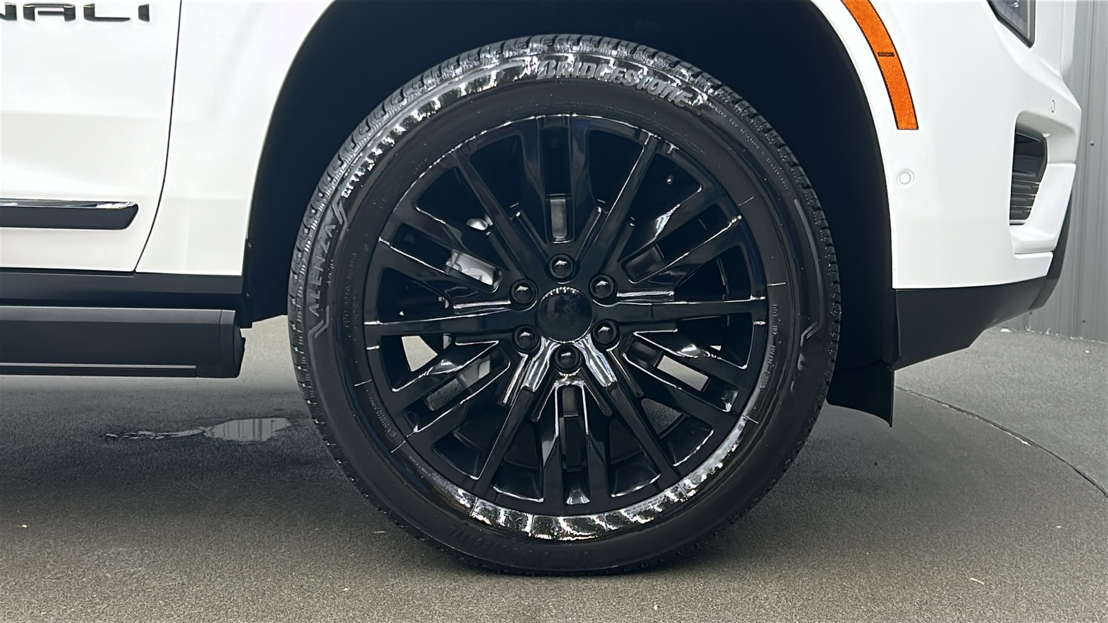 2025 Gmc Yukon XL Denali photo 9