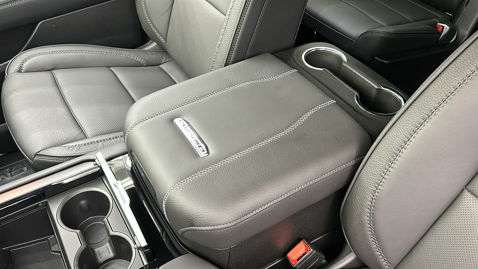 2025 Gmc Yukon XL Denali photo 19