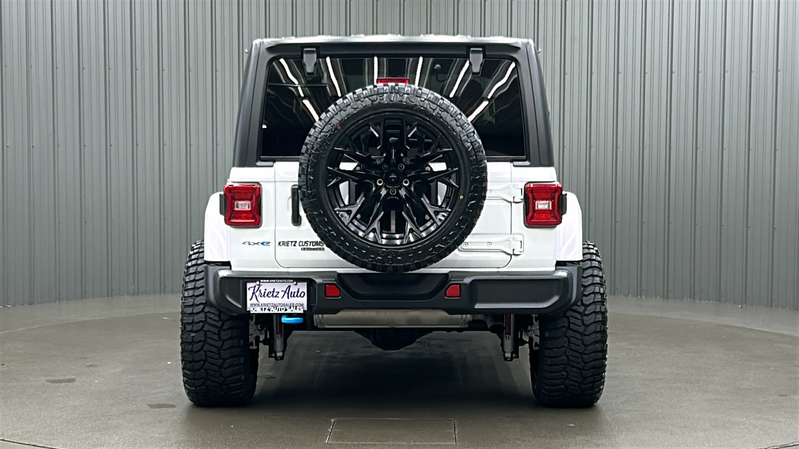 2023 Jeep Wrangler Sahara 4xe photo 4