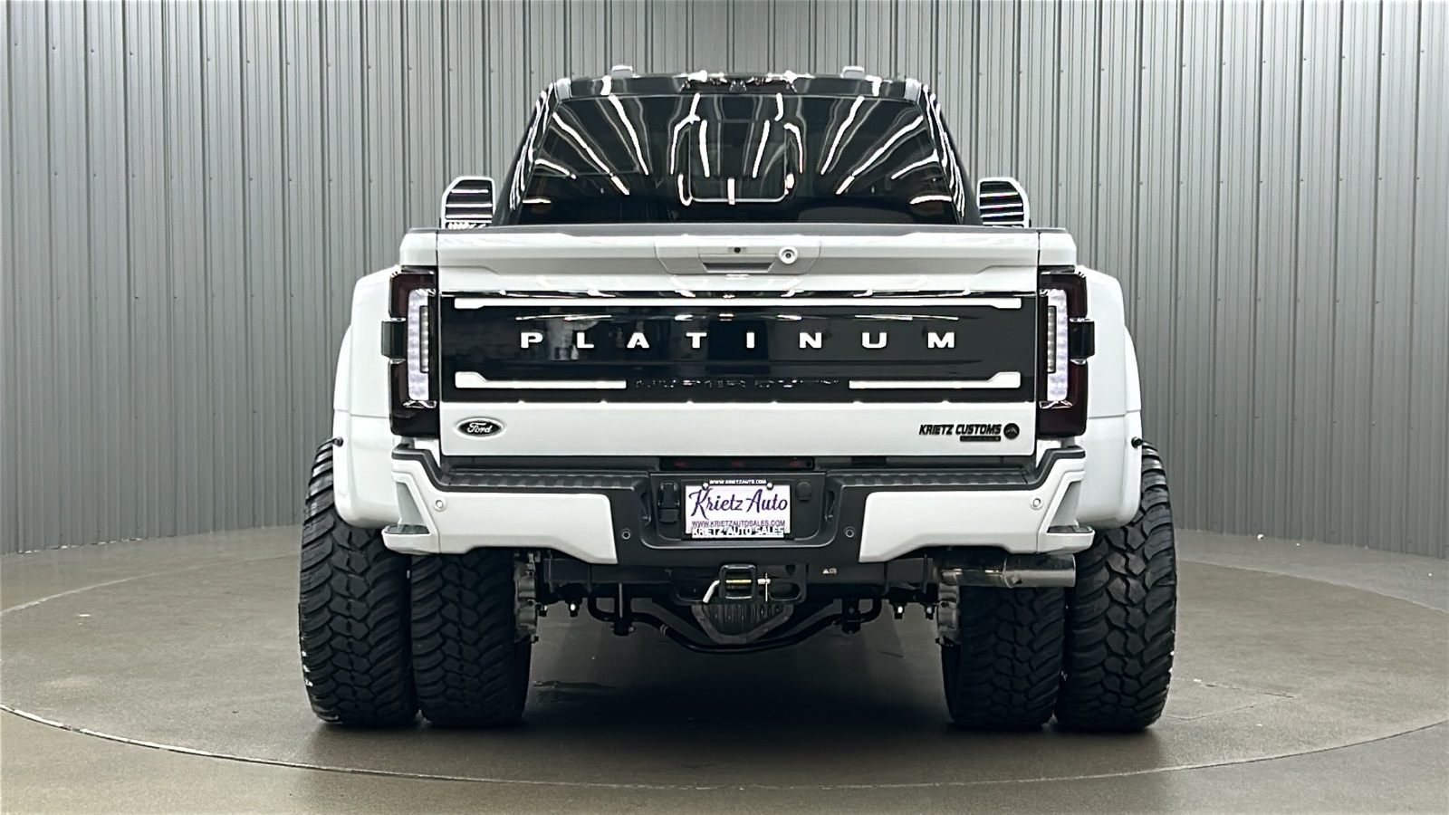 2025 Ford F-450 photo 4