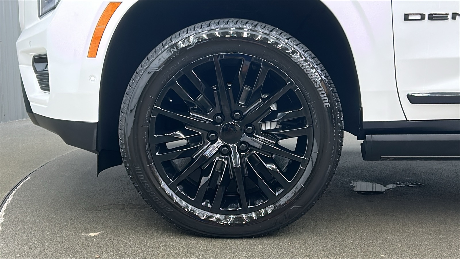 2025 Gmc Yukon XL Denali photo 8