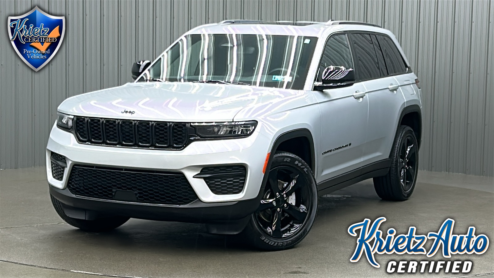 2022 Jeep Grand Cherokee Altitude w/ Sunroof