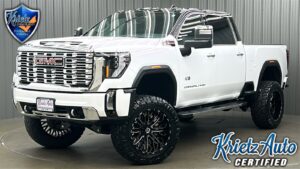 Lifted 2024 GMC Sierra 2500HD Denali Reserve Short Bed w/ Tech & Sunroof