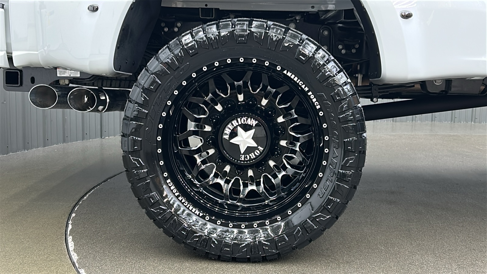 2025 Ford F-450 photo 11