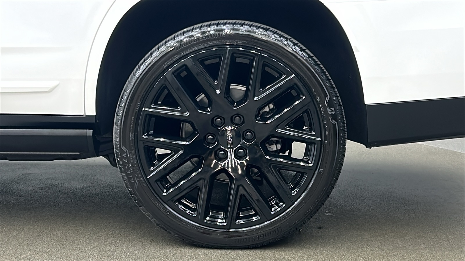 2025 Gmc Yukon Denali Ultimate photo 11