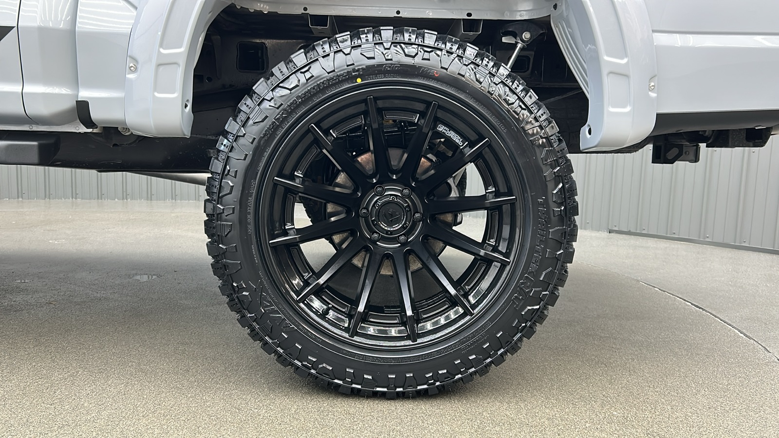 2025 Ford F-150 XLT photo 11