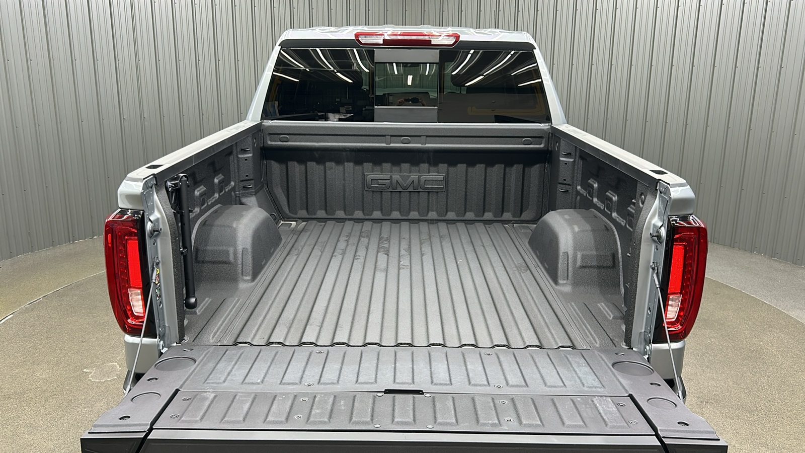 2025 Gmc Sierra 1500 SLT photo 15