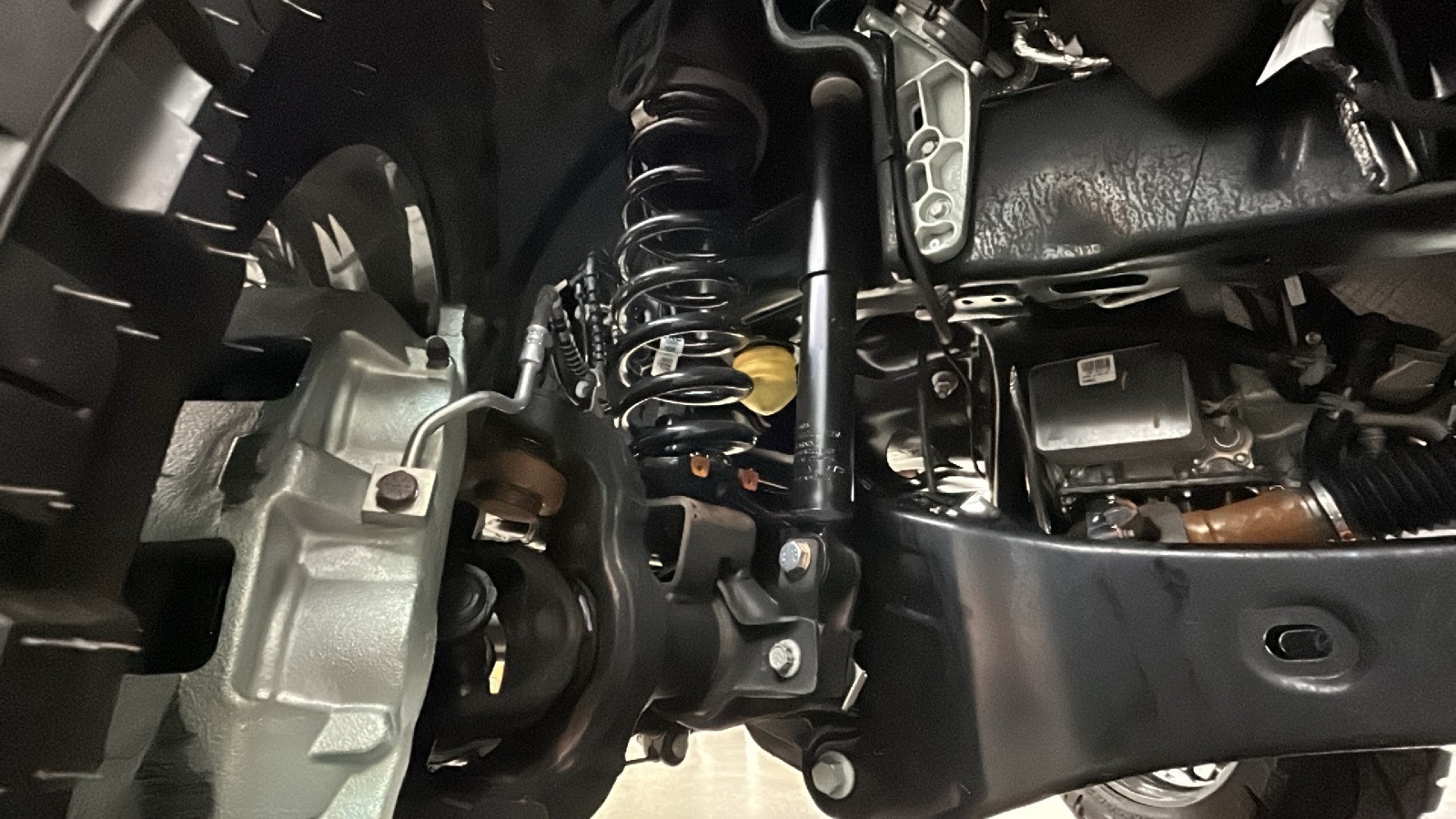 2025 Ford F-450 photo 16