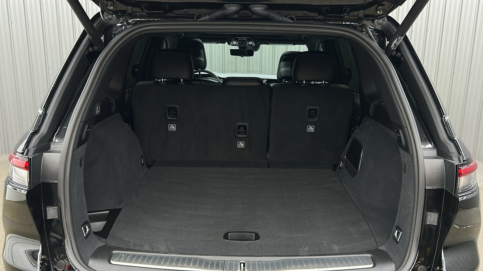 2023 Jeep Grand Cherokee Overland photo 12
