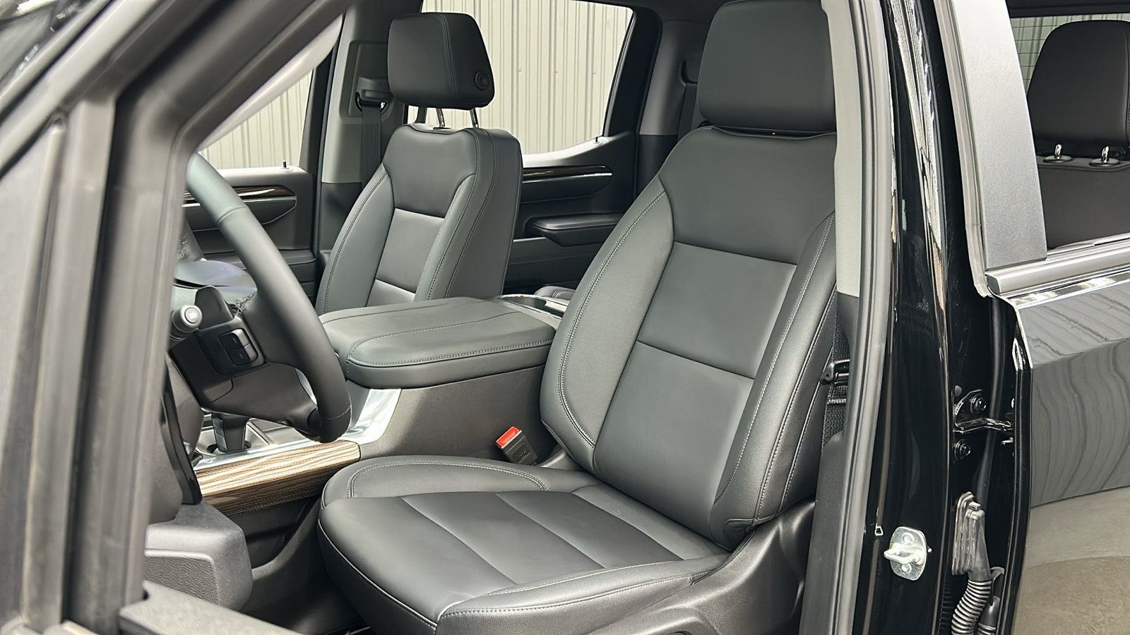 2025 Chevrolet Silverado 1500 LT Trail Boss photo 17