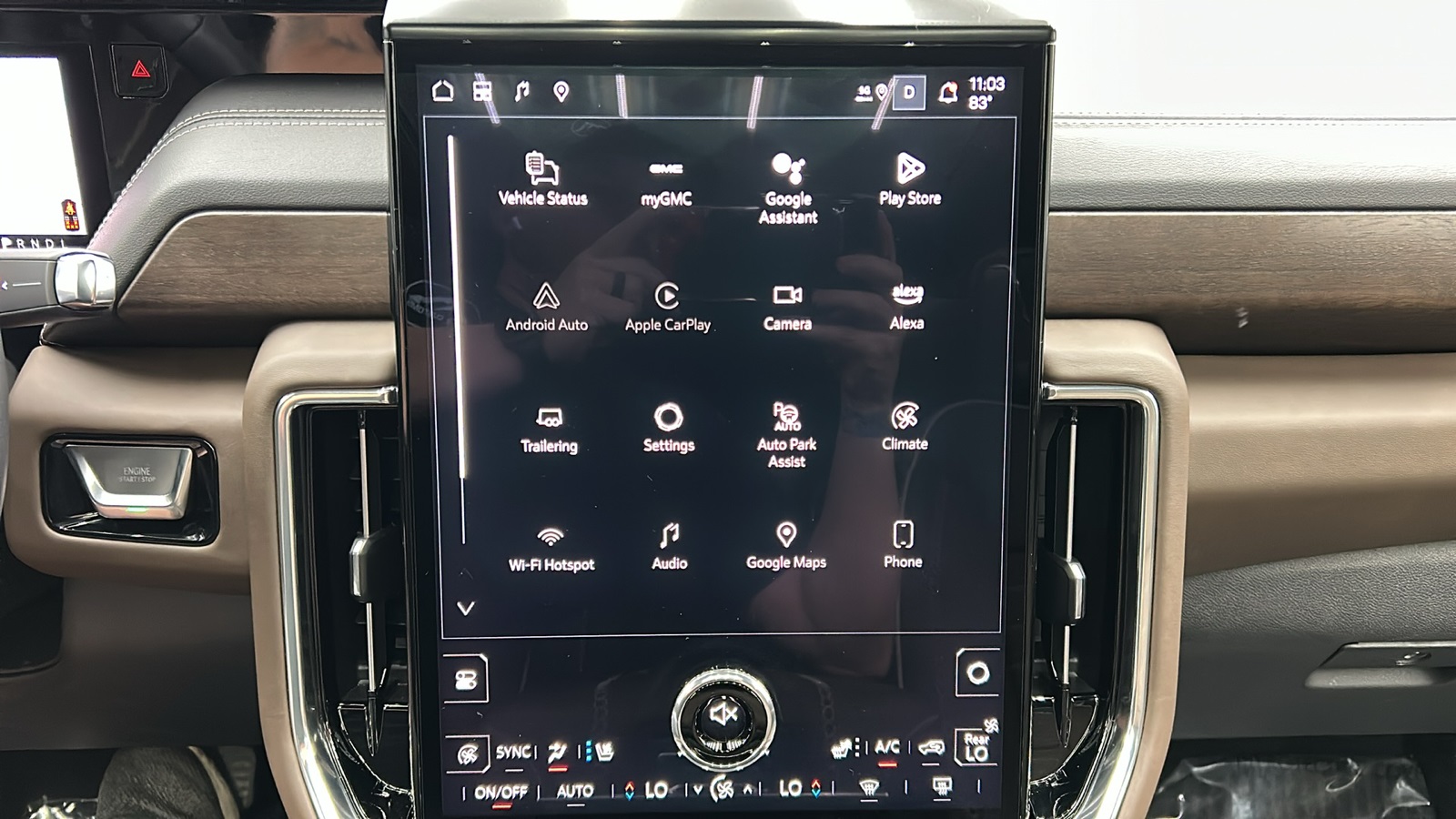 2025 Gmc Yukon Denali Ultimate photo 18