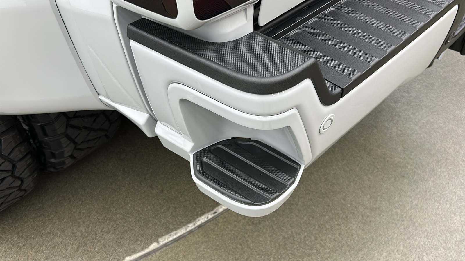 2025 Ford F-450 photo 18