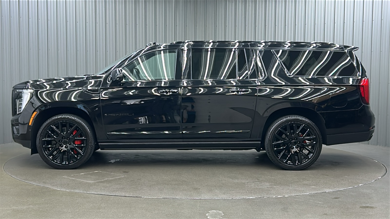 2025 Gmc Yukon XL Denali Ultimate photo 2