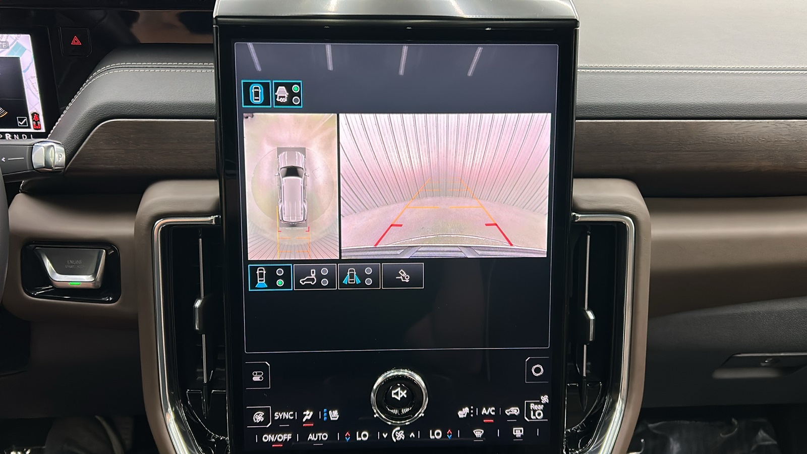 2025 Gmc Yukon Denali Ultimate photo 19