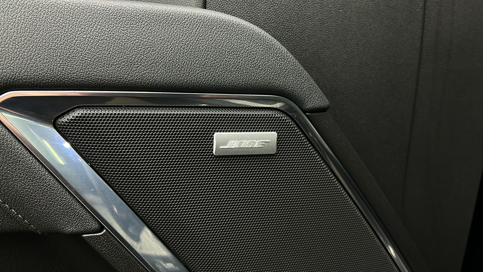 2025 Chevrolet Silverado 1500 LT Trail Boss photo 18