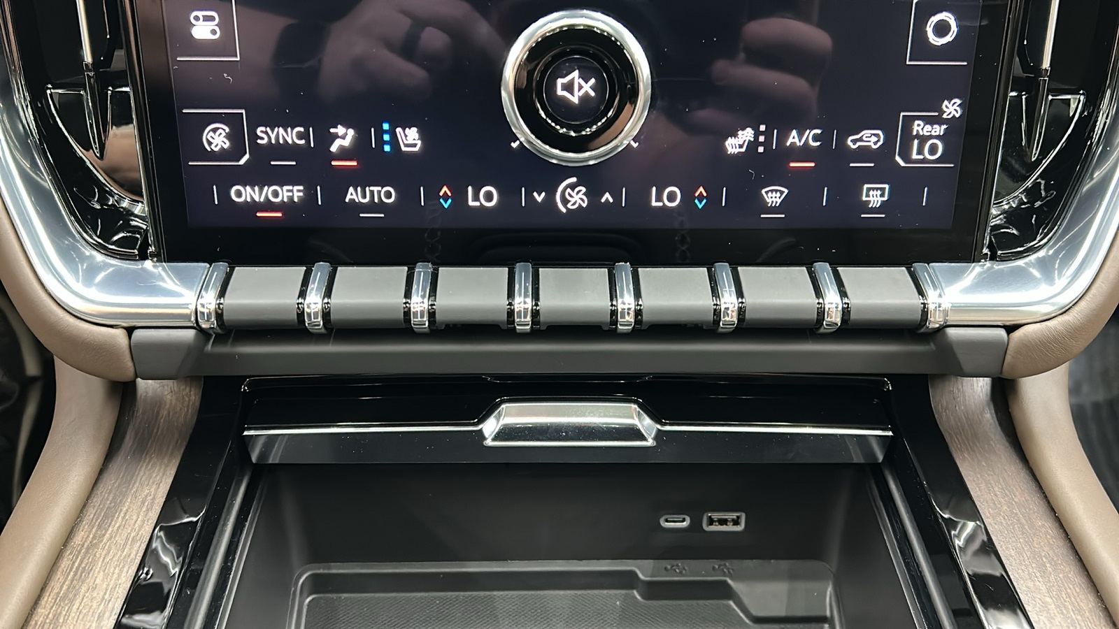 2025 Gmc Yukon Denali Ultimate photo 20
