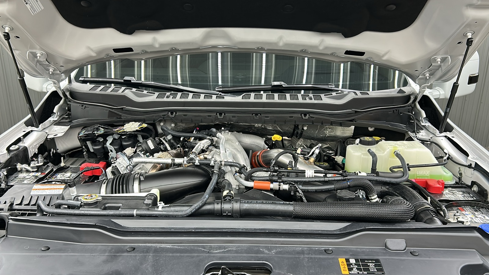 2025 Ford F-450 photo 19