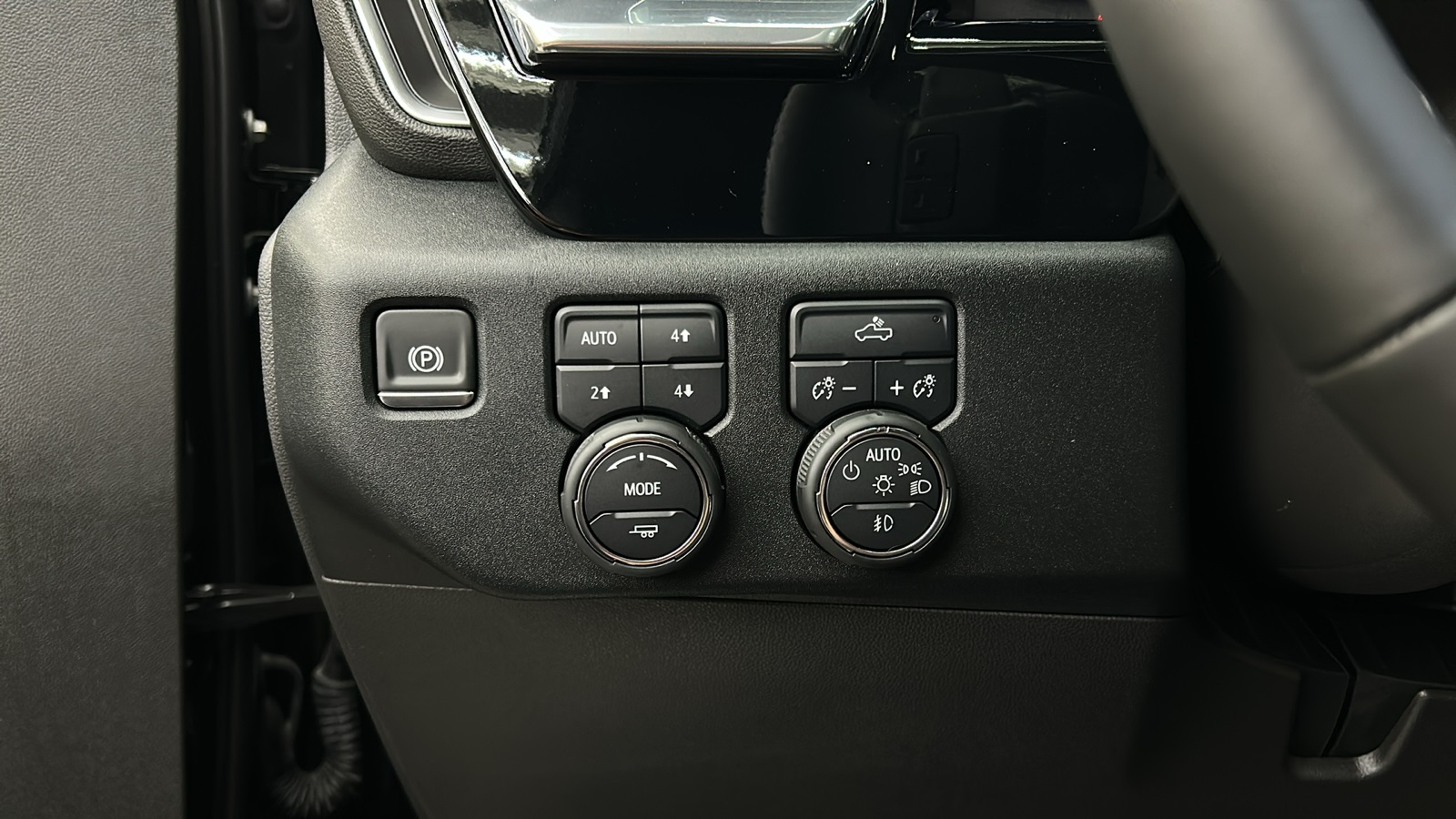 2025 Chevrolet Silverado 1500 LT Trail Boss photo 19