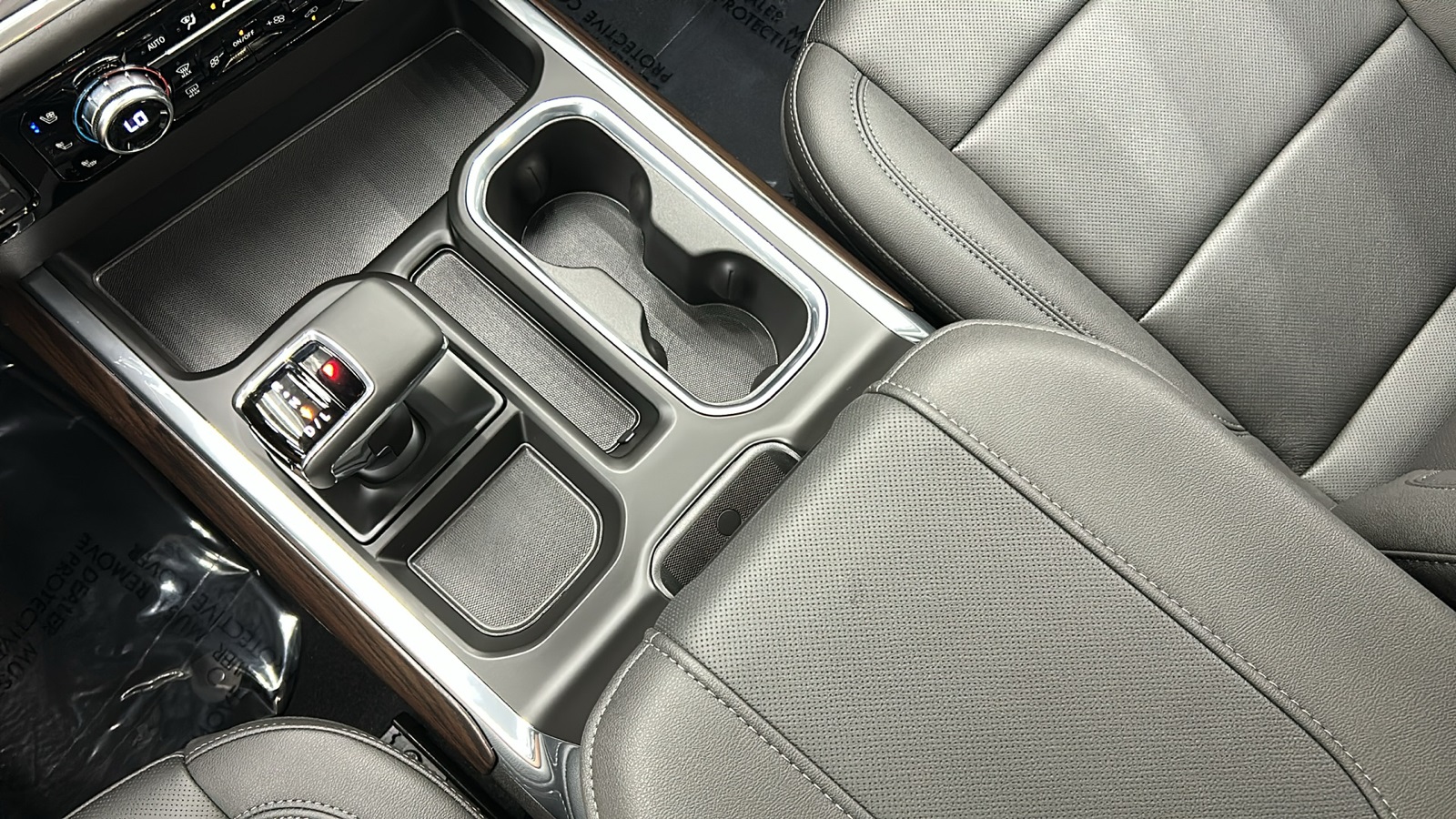 2025 Gmc Sierra 1500 SLT photo 24