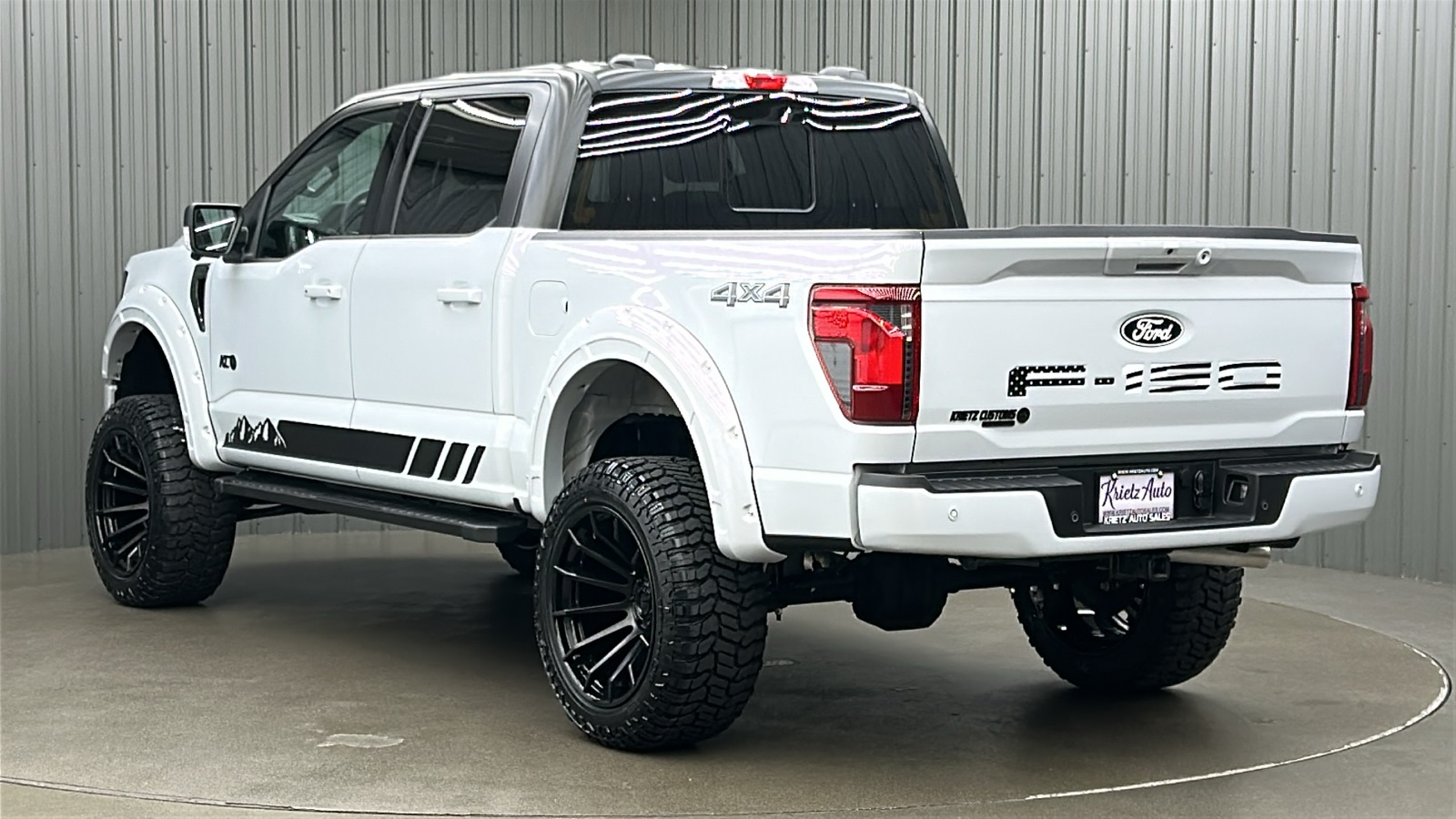 2025 Ford F-150 XLT photo 3