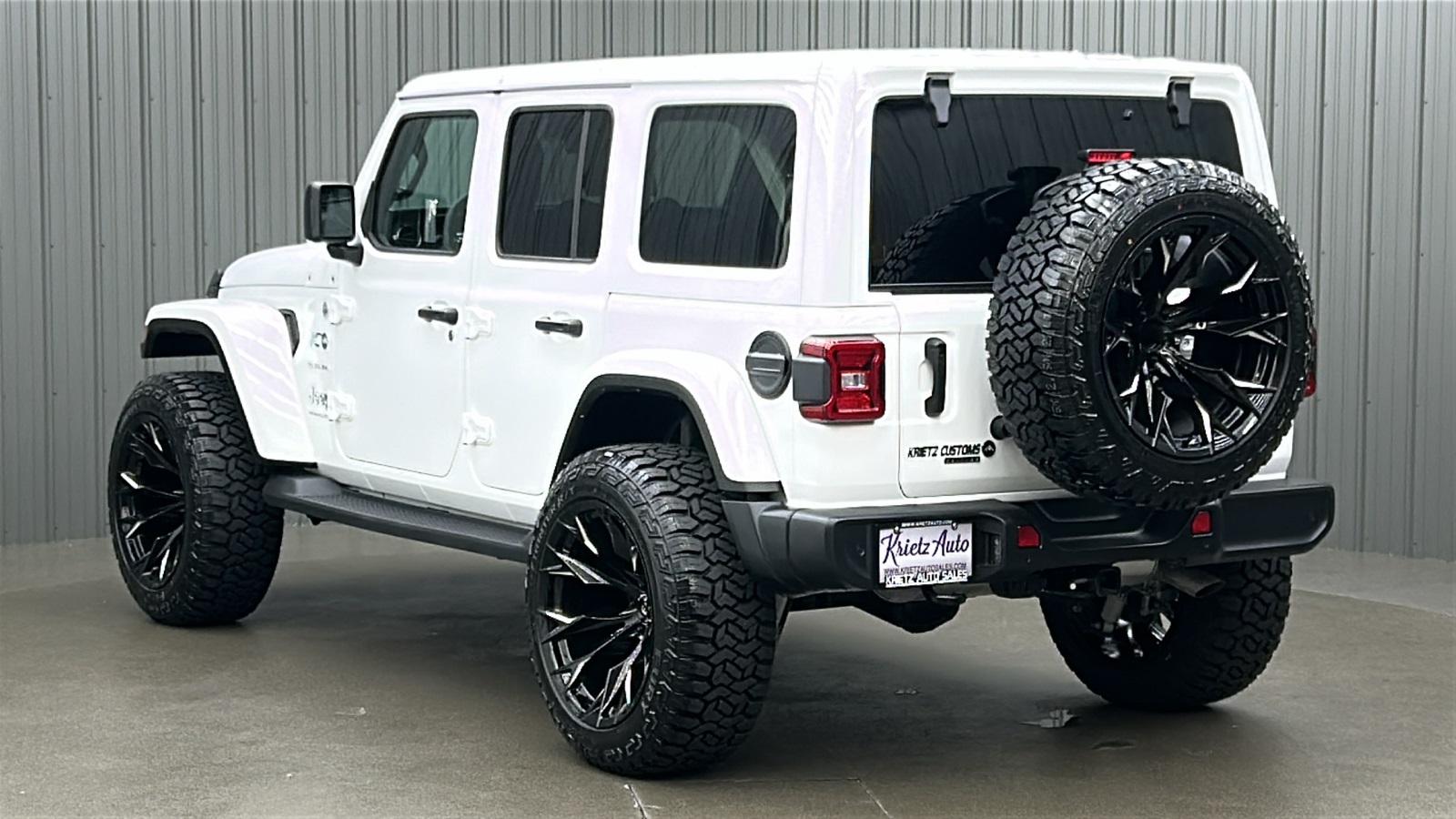 2024 Jeep Wrangler Sahara W photo 3