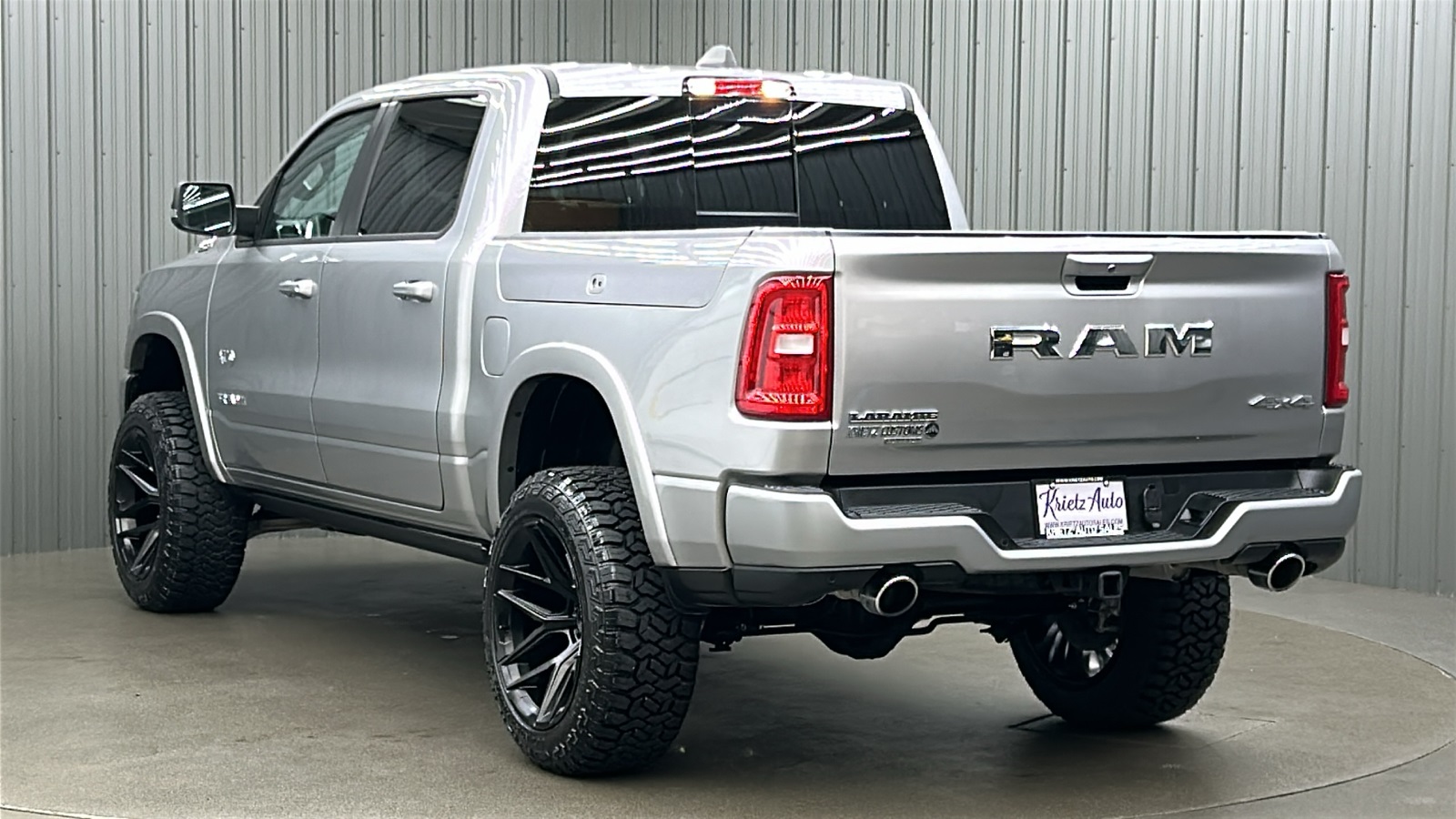 2025 Ram 1500 Laramie photo 3