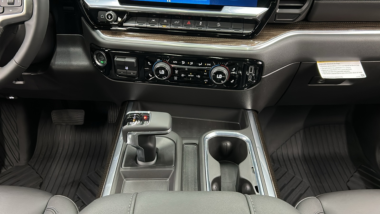 2025 Chevrolet Silverado 1500 LT Trail Boss photo 28
