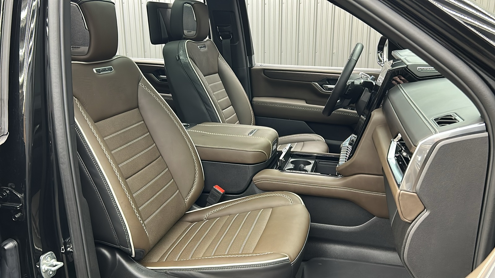 2025 Gmc Yukon XL Denali Ultimate photo 36