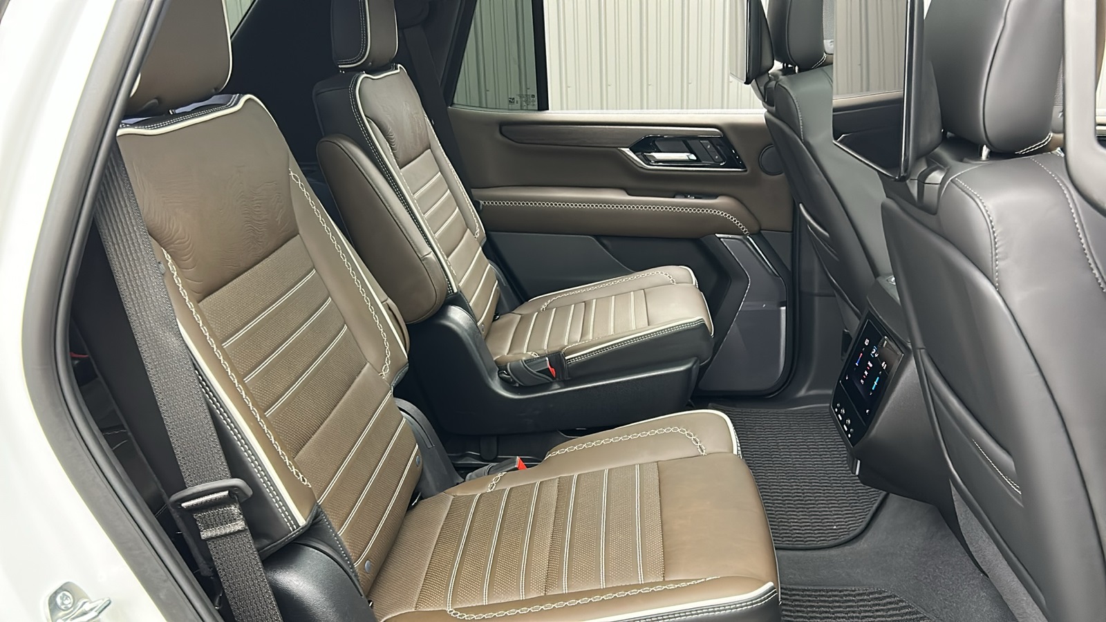 2025 Gmc Yukon Denali Ultimate photo 36