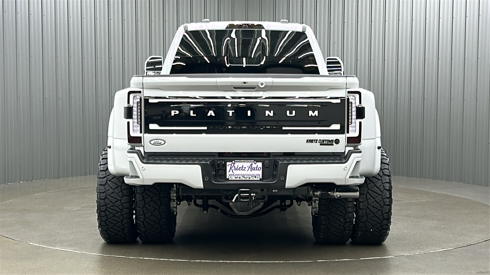 2025 Ford F-450 photo 4
